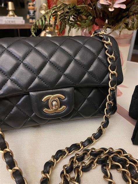 chanel 17c wallet